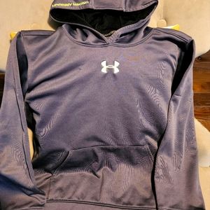 Boys size YXL Under Armour Hoosier. Like new. Worn 1x.